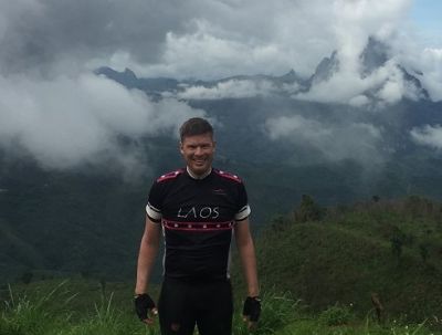 Peter Dahlhus Cycling on the  tour with redspokes